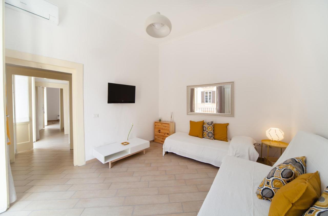Napoli Centro Suite - Duomo Apartment Dış mekan fotoğraf