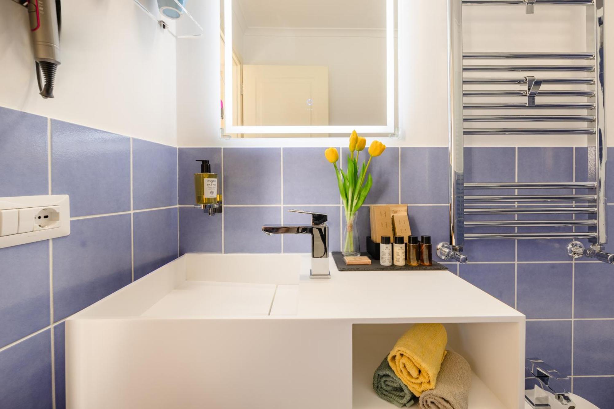 Napoli Centro Suite - Duomo Apartment Dış mekan fotoğraf