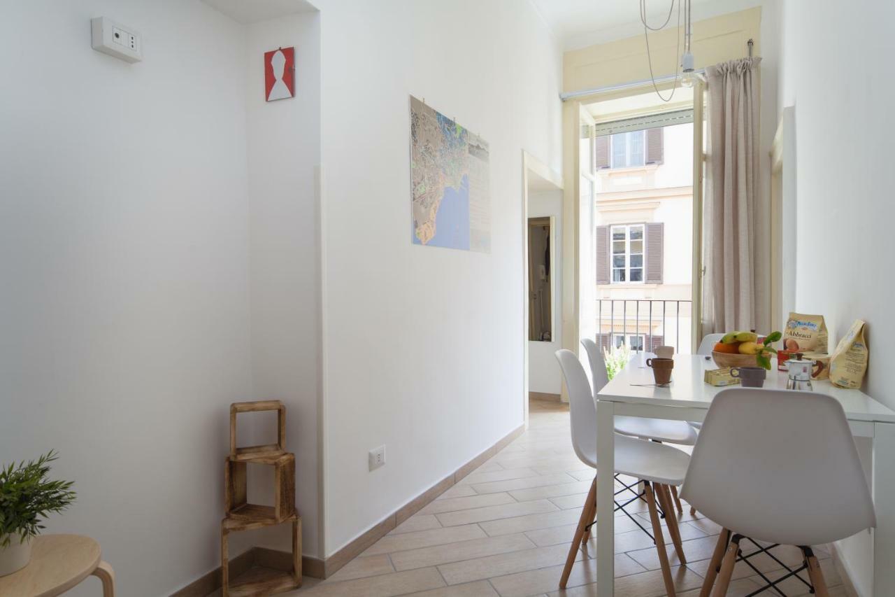 Napoli Centro Suite - Duomo Apartment Dış mekan fotoğraf