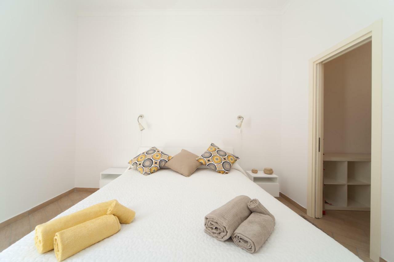 Napoli Centro Suite - Duomo Apartment Dış mekan fotoğraf